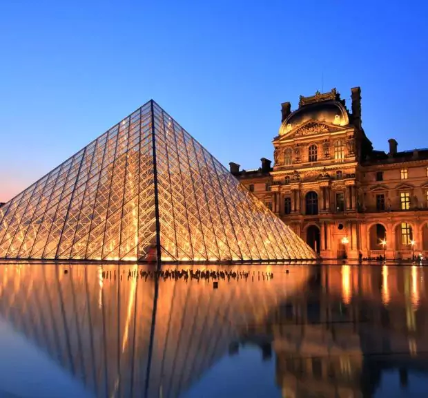 Iconic Beauty: A Guide to Famous Landmarks Around the World