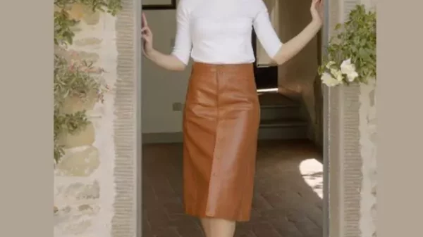 Leather skirt for women
