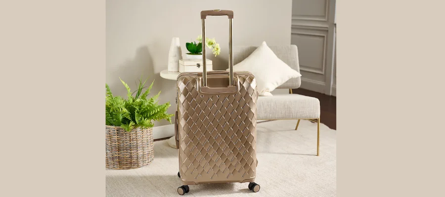 Triforce Medium hard side Rolling Suitcase with Printed Lining