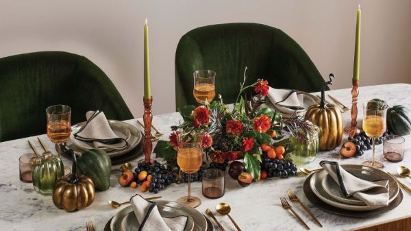 Affordable Thanksgiving table decorations | Hermagic