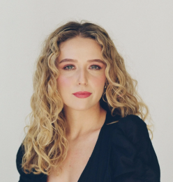 Hannah P., Beauty Consultant